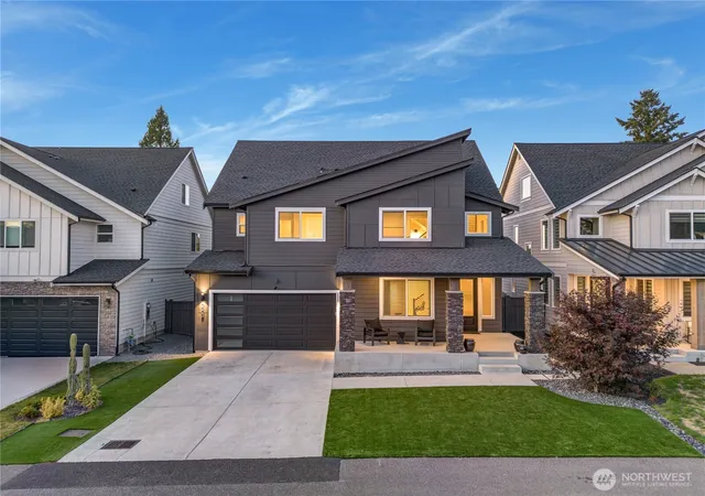 Photo 2 of Single family home for sale at 2302 29th Street Pl Se, Puyallup, WA 98374 | MLS# NWM2549133 | Listing updated on 2026-09-22