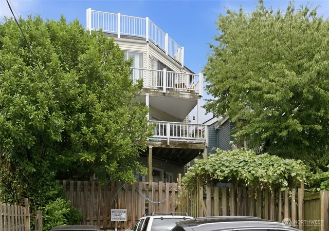 Photo 2 of Townhouse for sale at 2215 Yale Ave E, Seattle, WA 98102 | MLS# NWM2549145 | Listing updated on 2026-07-06