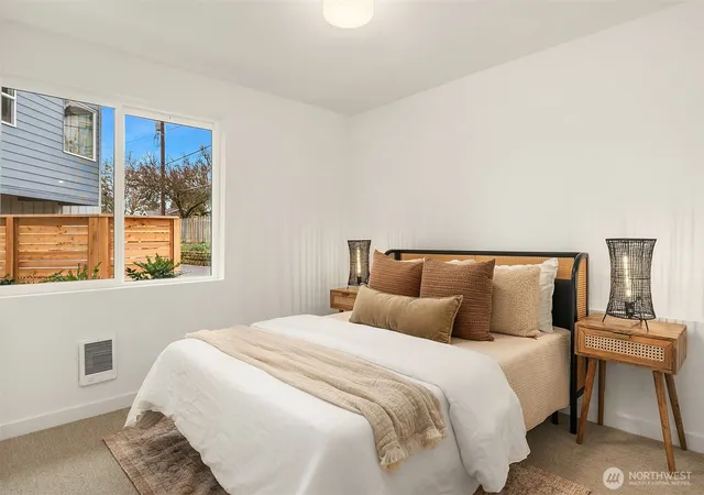 Photo 4 of Townhouse for sale at 223 NE 75th Street, Seattle, WA 98115 | MLS# NWM2549174 | Listing updated on 2026-10-01