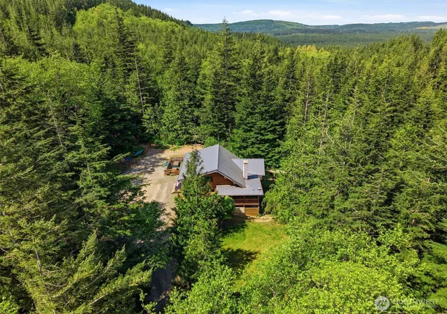 Photo 2 of Single family home for sale at 34184 Se 327th Place, Ravensdale, WA 98051 | MLS# NWM2549194 | Listing updated on 2026-09-22