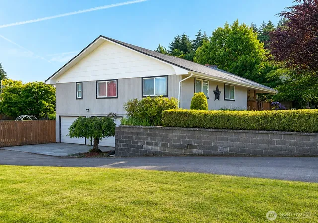 Photo 3 of Single family home for sale at 676 Adams Ave, Morton, WA 98356 | MLS# NWM2549196 | Listing updated on 2026-09-22