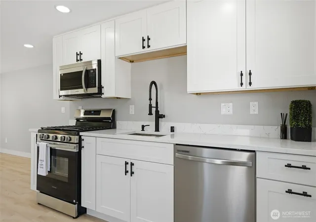 Photo 3 of Condo for sale at 14402 Washington Ave SW #3, Lakewood, WA 98498 | MLS# NWM2549225 | Listing updated on 2026-09-22