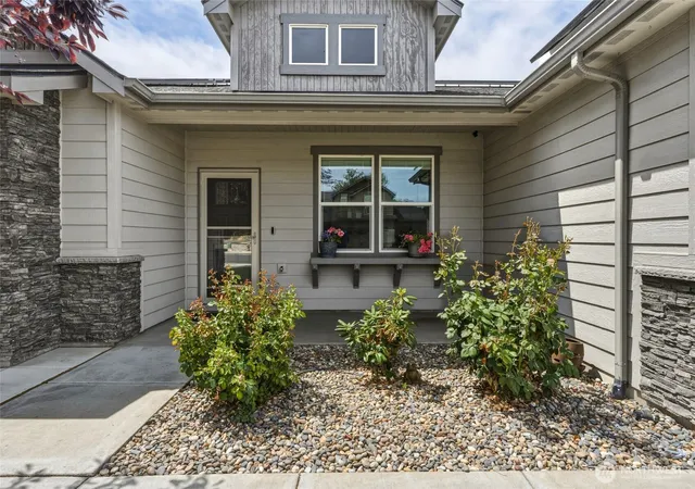 Photo 3 of Single family home for sale at 1396 Caprio Loop, Walla Walla, WA 99362 | MLS# NWM2549226 | Listing updated on 2026-09-22