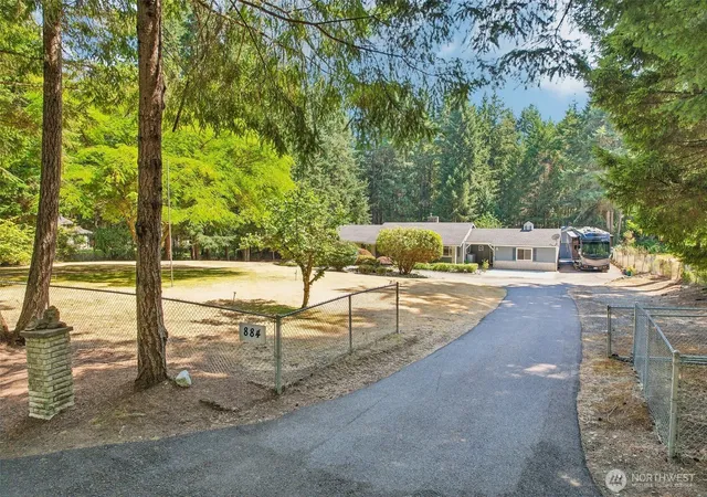 Photo 3 of Single family home for sale at 884 Kamus Pl, Fox Island, WA 98333 | MLS# NWM2549235 | Listing updated on 2026-09-27