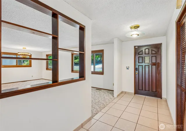 Photo 4 of Single family home for sale at 884 Kamus Pl, Fox Island, WA 98333 | MLS# NWM2549235 | Listing updated on 2026-09-27