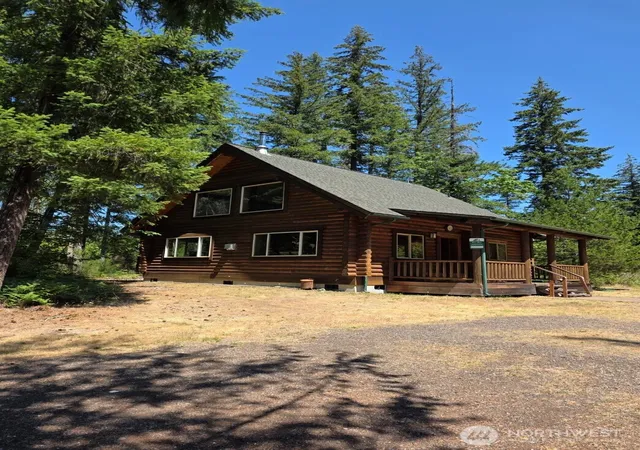 Single family home for sale at 181 Lodgepole Ln, Cougar, WA 98616 | MLS# NWM2549264