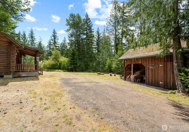 Photo 4 of Single family home for sale at 181 Lodgepole Ln, Cougar, WA 98616 | MLS# NWM2549264 | Listing updated on 2026-09-22
