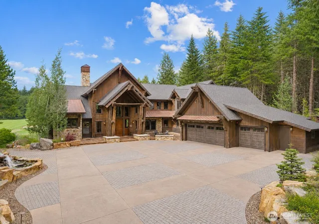 Photo 1 of Mansion for sale at 1060 Ruby King Loop, Cle Elum, WA 98922 | MLS# NWM2549273 | Listing updated on 2026-09-22
