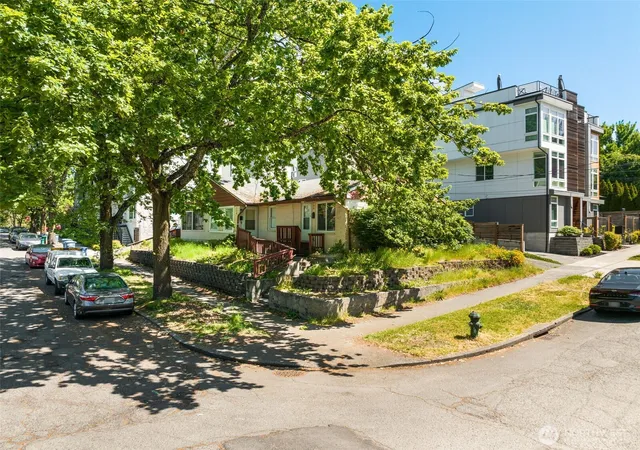 Photo 4 of Land for sale at 118 27th Avenue S, Seattle, WA 98144 | MLS# NWM2549317 | Listing updated on 2026-09-22