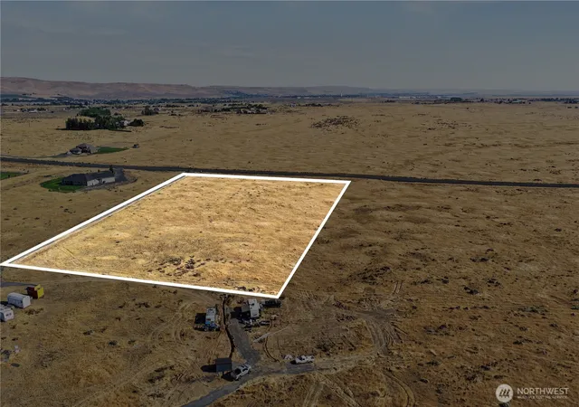 Photo 1 of Land for sale at 0 Parcel No 315209000, Ephrata, WA 98823 | MLS# NWM2549345 | Listing updated on 2026-09-22