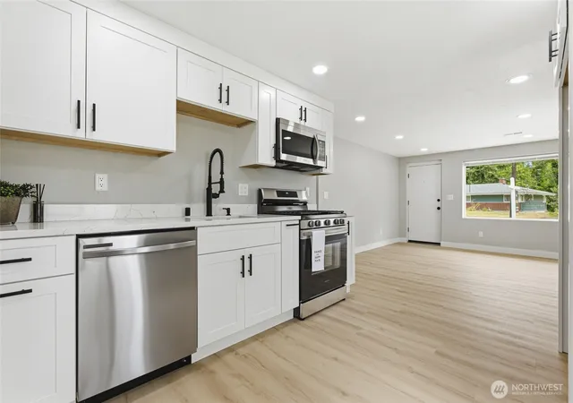 Photo 4 of Condo for sale at 14402 Washington Ave SW #4, Lakewood, WA 98498 | MLS# NWM2549347 | Listing updated on 2026-09-22