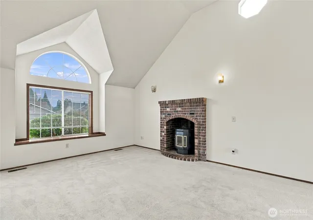 Photo 4 of Single family home for sale at 2520 28th Avenue SE, Olympia, WA 98501 | MLS# NWM2549348 | Listing updated on 2026-10-02