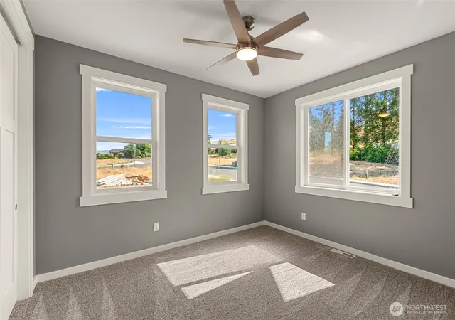 Photo 4 of Single family home for sale at 3240 NW Brianna Ave, East Wenatchee, WA 98802 | MLS# NWM2549371 | Listing updated on 2026-09-22