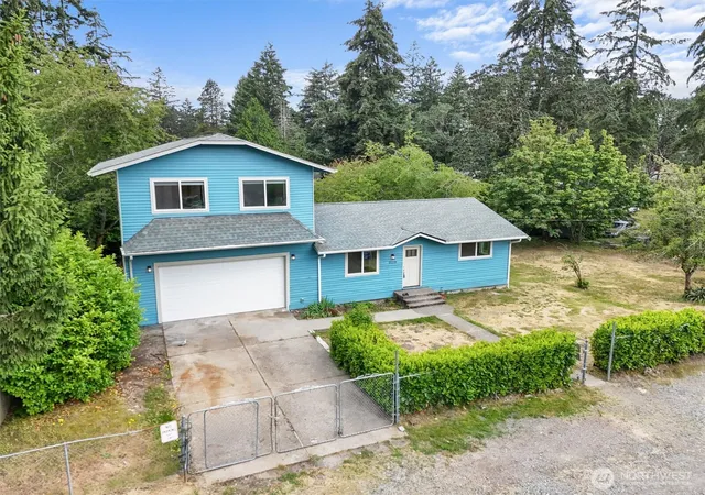Photo 1 of Single family home for sale at 10230 Wilkeson St S, Tacoma, WA 98444 | MLS# NWM2549387 | Listing updated on 2026-09-22