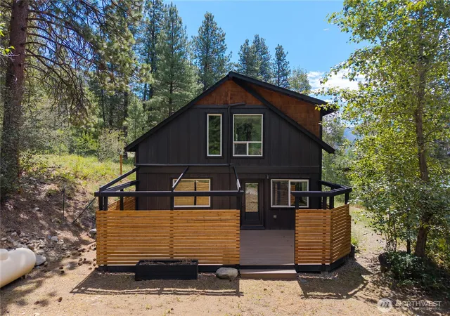 Photo 2 of Single family home for sale at 32 Crabapple Rd, Winthrop, WA 98862 | MLS# NWM2549417 | Listing updated on 2026-09-22