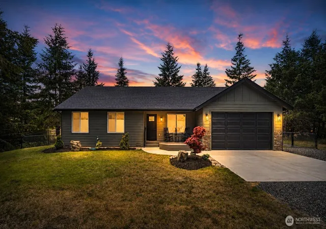 Photo 1 of Single family home for sale at 911 W California Rd, Shelton, WA 98584 | MLS# NWM2549427 | Listing updated on 2026-09-22