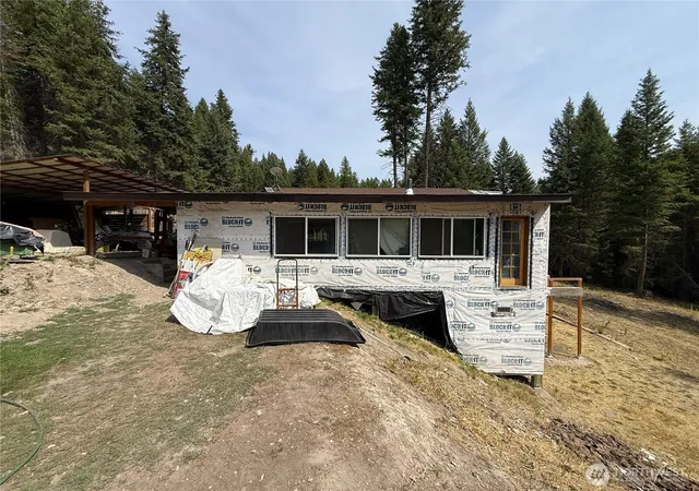 Photo 1 of Single family home for sale at 154 W Cougar Crk Rd, Wauconda, WA 98859 | MLS# NWM2549439 | Listing updated on 2026-09-22