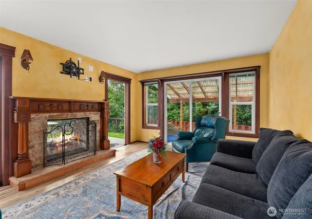 Photo 4 of Single family home for sale at 526 Sunset Ave NE, Ocean Shores, WA 98569 | MLS# NWM2549449 | Listing updated on 2026-09-21