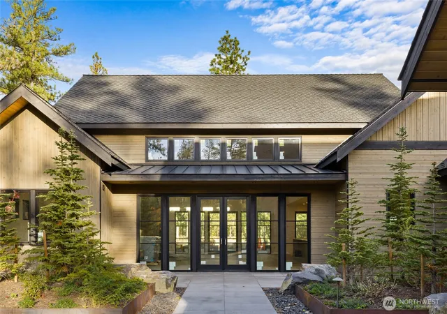 Photo 3 of Single family home for sale at 1791 Wanawish Loop, Cle Elum, WA 98922 | MLS# NWM2549455 | Listing updated on 2026-09-28