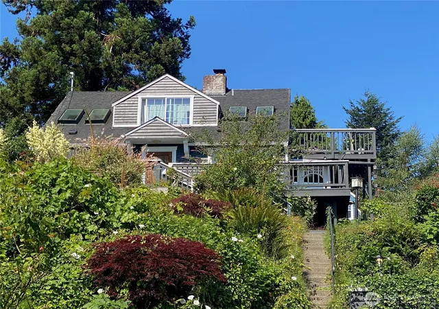 Photo 1 of Single family home for sale at 12321 42nd Avenue Ne, Seattle, WA 98125 | MLS# NWM2549461 | Listing updated on 2026-10-02