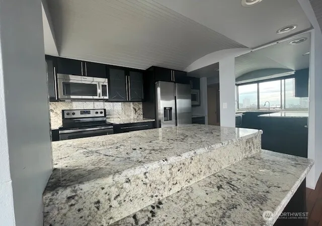 Photo 4 of Condo for sale at 404 N D St #11E, Tacoma, WA 98403 | MLS# NWM2549469 | Listing updated on 2026-09-22