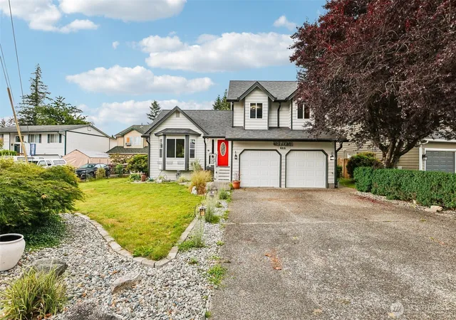 Photo 1 of Single family home for sale at 811 5th Drive, Sultan, WA 98294 | MLS# NWM2549472 | Listing updated on 2026-09-22
