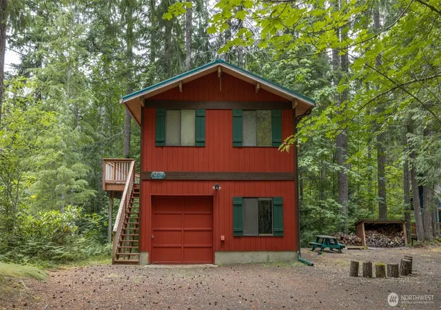 Photo 2 of Single family home for sale at 321 N Wynoochee Dr, Hoodsport, WA 98548 | MLS# NWM2549502 | Listing updated on 2026-09-22