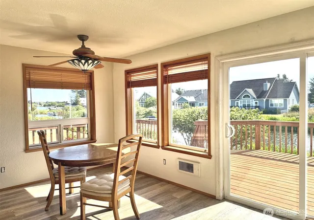 Photo 4 of Single family home for sale at 725 Wawona Ave SW, Ocean Shores, WA 98569 | MLS# NWM2549511 | Listing updated on 2026-09-22