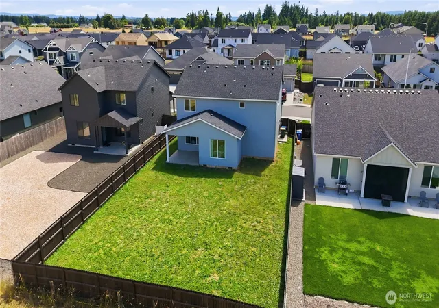 Photo 4 of Single family home for sale at 705 Pagget Ave, Winlock, WA 98596 | MLS# NWM2549535 | Listing updated on 2026-09-22