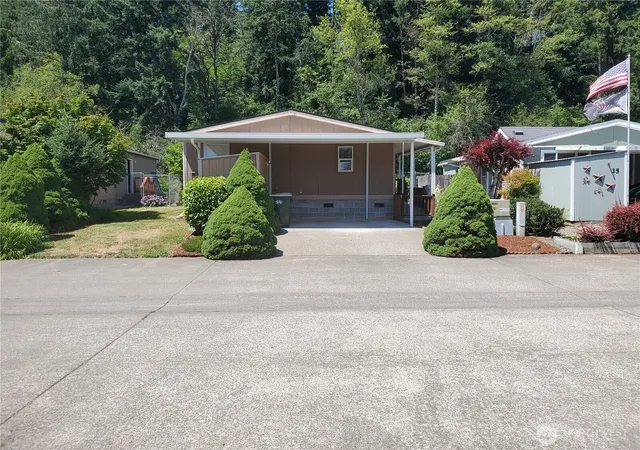 Photo 1 of Manufactured home for sale at 201 W Oakview #34, Centralia, WA 98531 | MLS# NWM2549549 | Listing updated on 2026-09-22