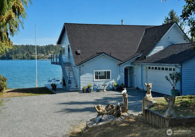 Photo 3 of Single family home for sale at 5341 S Bercot Rd, Freeland, WA 98249 | MLS# NWM2549587 | Listing updated on 2026-10-03