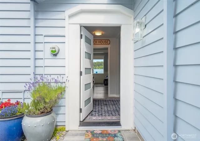 Photo 4 of Single family home for sale at 5341 S Bercot Rd, Freeland, WA 98249 | MLS# NWM2549587 | Listing updated on 2026-10-03