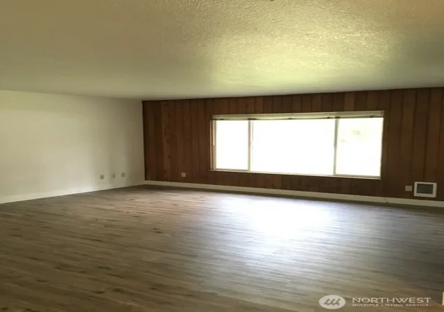 Photo 2 of Sale Pending at 24810 24808 78th Avenue E, Graham, WA 98338 | MLS# NWM2549603 | Listing updated on 2026-09-22