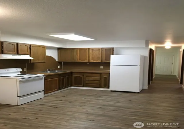 Photo 3 of Sale Pending at 24810 24808 78th Avenue E, Graham, WA 98338 | MLS# NWM2549603 | Listing updated on 2026-09-22