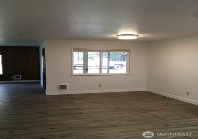 Photo 4 of Sale Pending at 24810 24808 78th Avenue E, Graham, WA 98338 | MLS# NWM2549603 | Listing updated on 2026-09-22