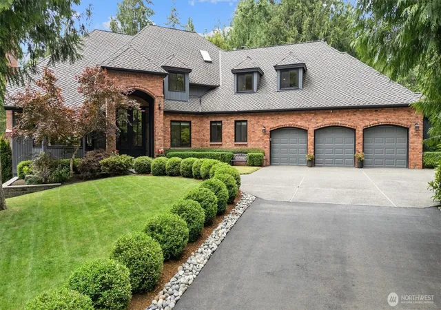 Photo 3 of Sale Pending at 1017 221st Avenue Se, Sammamish, WA 98075 | MLS# NWM2549607 | Listing updated on 2026-09-25