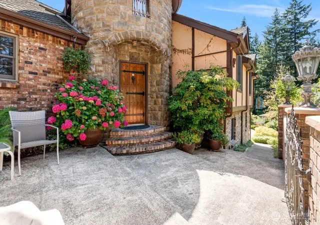 Photo 3 of Single family home for sale at 2706 Walnut Loop NW, Olympia, WA 98502 | MLS# NWM2549618 | Listing updated on 2026-09-22