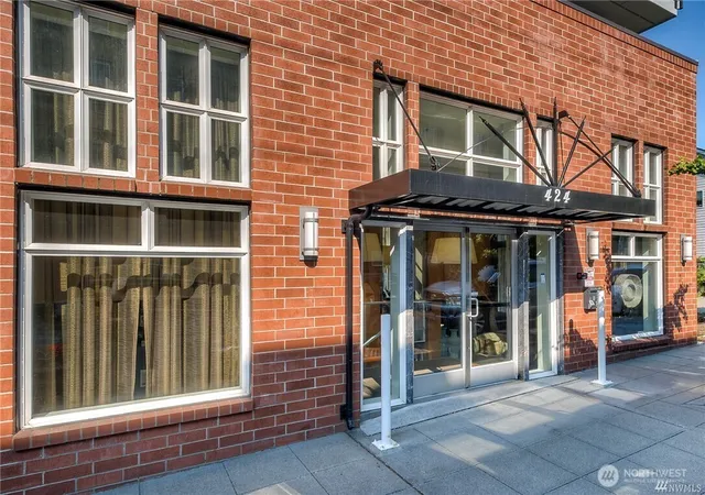Photo 3 of Condo for sale at 424 N 85th Street #406, Seattle, WA 98103 | MLS# NWM2549645 | Listing updated on 2026-09-22