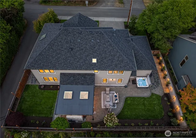 Photo 3 of Single family home for sale at 17655 86th Avenue Ne, Bothell, WA 98011 | MLS# NWM2549686 | Listing updated on 2026-09-24