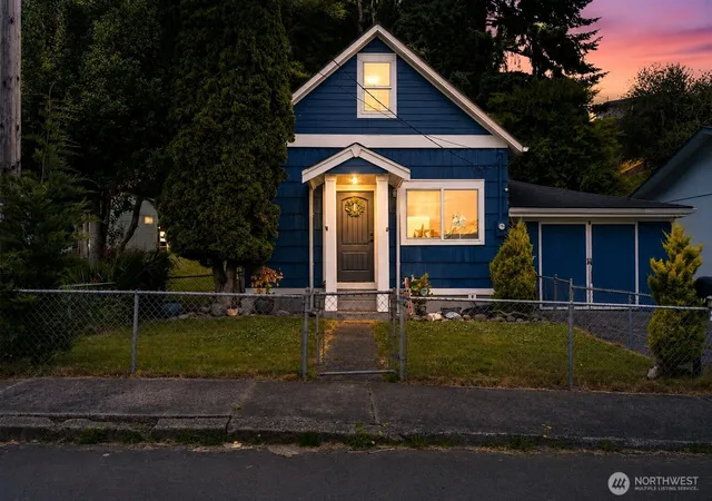 Photo 1 of Single family home for sale at 618 Randall St, Aberdeen, WA 98520 | MLS# NWM2549687 | Listing updated on 2026-09-23