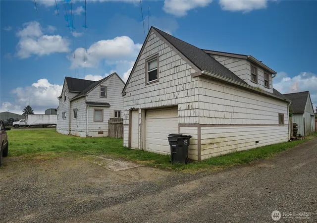 Photo 2 of Multi family home for sale at 1111 Chenault Ave, Hoquiam, WA 98550 | MLS# NWM2549695 | Listing updated on 2026-09-22