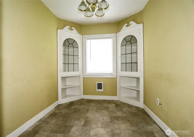 Photo 4 of Multi family home for sale at 1111 Chenault Ave, Hoquiam, WA 98550 | MLS# NWM2549695 | Listing updated on 2026-09-22