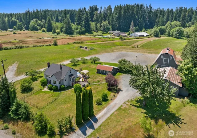 Photo 3 of Single family home for sale at 25528 State Route 9 Ne, Arlington, WA 98223 | MLS# NWM2549744 | Listing updated on 2026-09-23