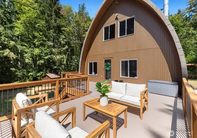 Photo 2 of Single family home for sale at 24735 Se Summit Landsburg Rd, Ravensdale, WA 98051 | MLS# NWM2549790 | Listing updated on 2026-09-22