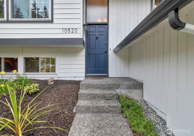 Photo 3 of Single family home for sale at 10520 Ne 136th Place, Kirkland, WA 98034 | MLS# NWM2549833 | Listing updated on 2026-09-22