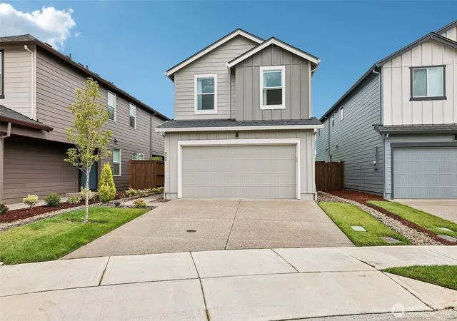 Photo 2 of Single family home for sale at 922 Nw 175th Way, Ridgefield, WA 98642 | MLS# NWM2549887 | Listing updated on 2026-09-30