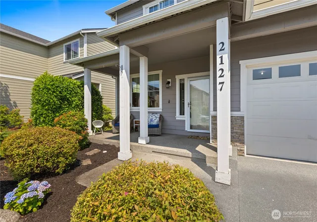 Photo 3 of Single family home for sale at 2127 197th Street Ct E, Spanaway, WA 98387 | MLS# NWM2549960 | Listing updated on 2026-09-22