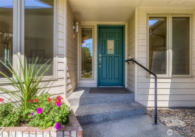 Photo 3 of Sale Pending at 2450 Fairfield Dr, Walla Walla, WA 99362 | MLS# NWM2549979 | Listing updated on 2026-09-25