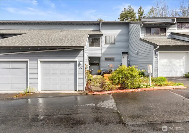 Townhouse for sale at 21634 14th Avenue S #C-4, Des Moines, WA 98198 | MLS# NWM2549980