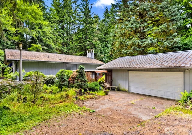 Photo 2 of Single family home for sale at 723 N 10th Street, Montesano, WA 98563 | MLS# NWM2550011 | Listing updated on 2026-09-29